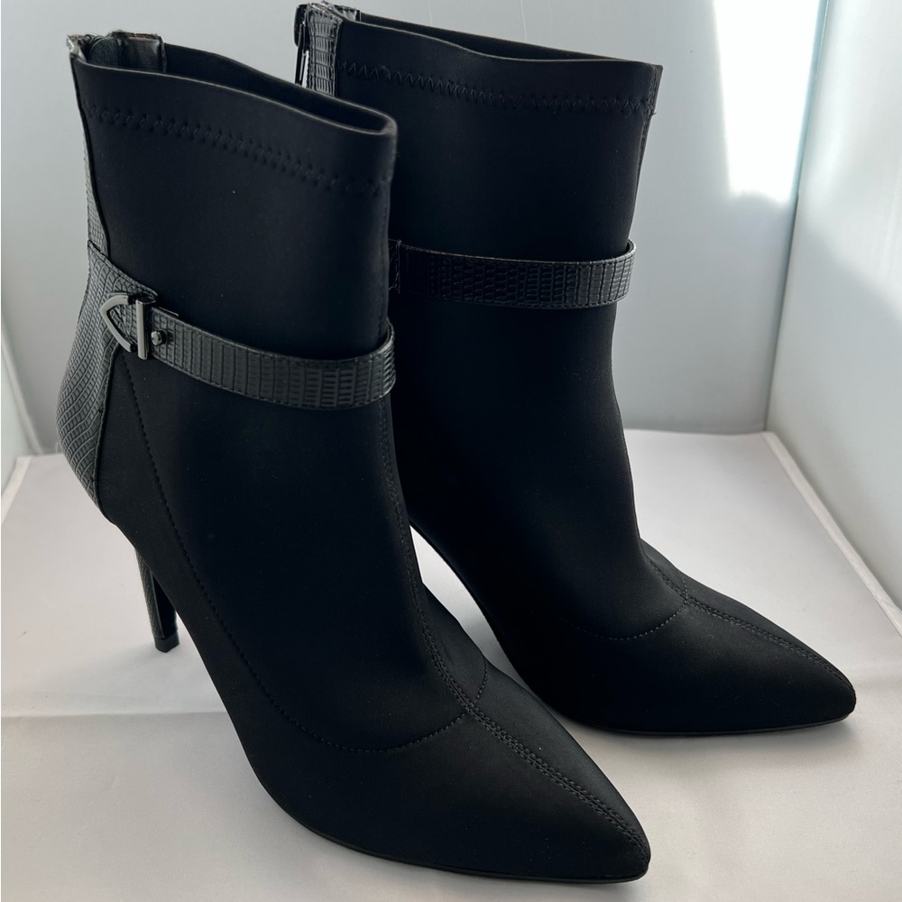 Charles by Charles David Women's Perri Lycra Boot. Size 6.  New in original box